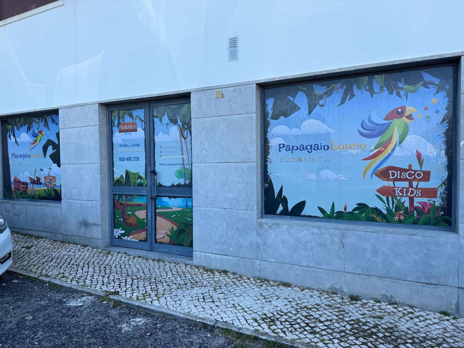 Papagaio Louro — Mem Martins